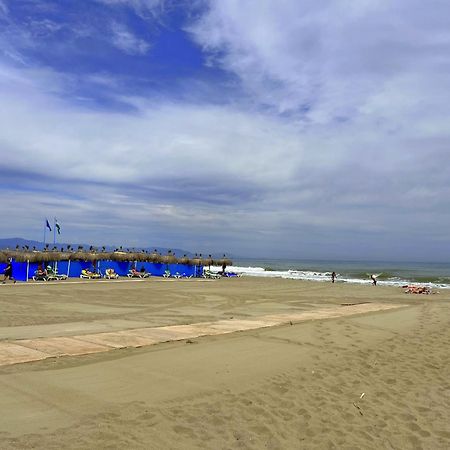 Апартаменты Acogedor En La Carihuela Con Plaza De Garaje Garantizada! Sol Montemar Торремолинос Экстерьер фото