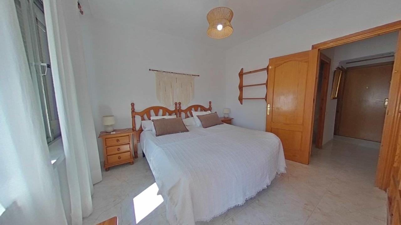 Апартаменты Acogedor En La Carihuela Con Plaza De Garaje Garantizada! Sol Montemar Торремолинос Экстерьер фото