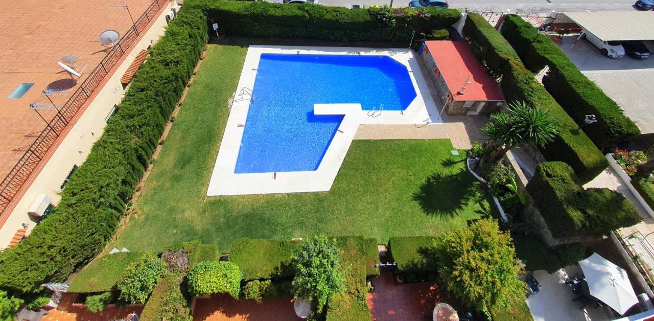 Апартаменты Acogedor En La Carihuela Con Plaza De Garaje Garantizada! Sol Montemar Торремолинос Экстерьер фото