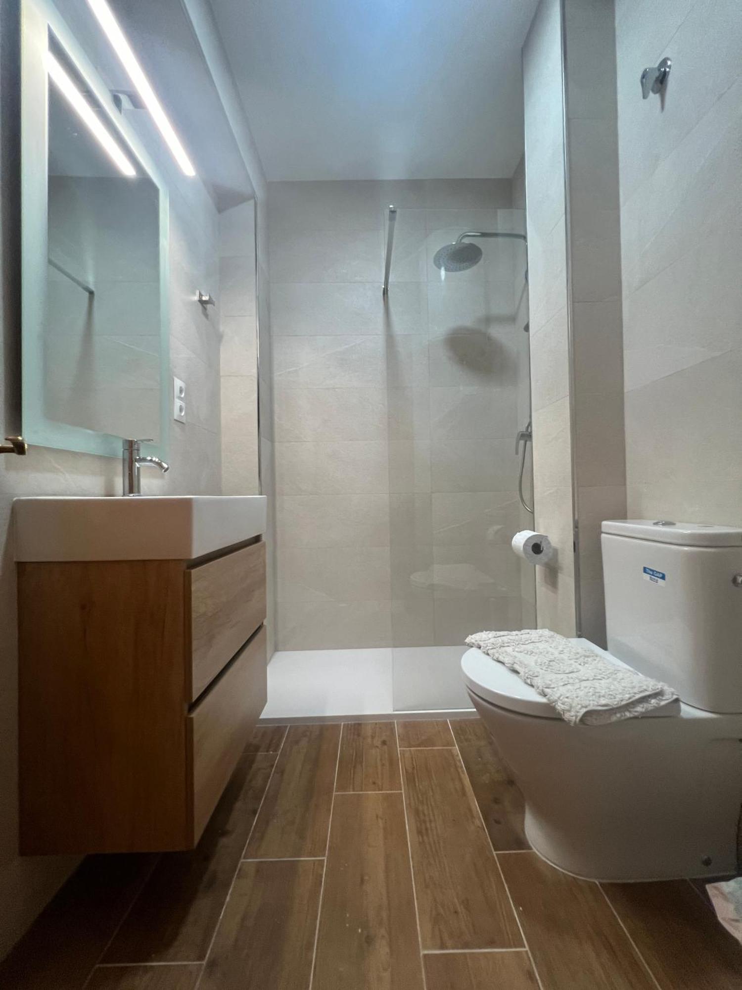 Апартаменты Acogedor En La Carihuela Con Plaza De Garaje Garantizada! Sol Montemar Торремолинос Экстерьер фото